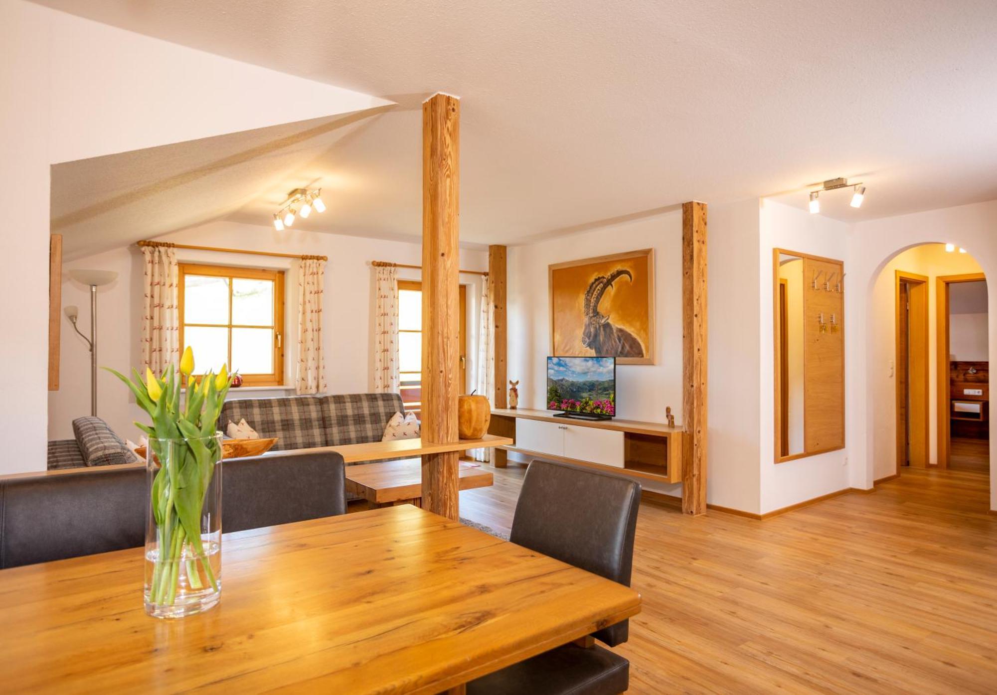 Haus Berg & Tal Apartment Hirschegg  Ngoại thất bức ảnh